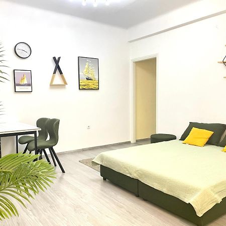 Uoohome7 Garden Green And Navy Athen Exterior foto